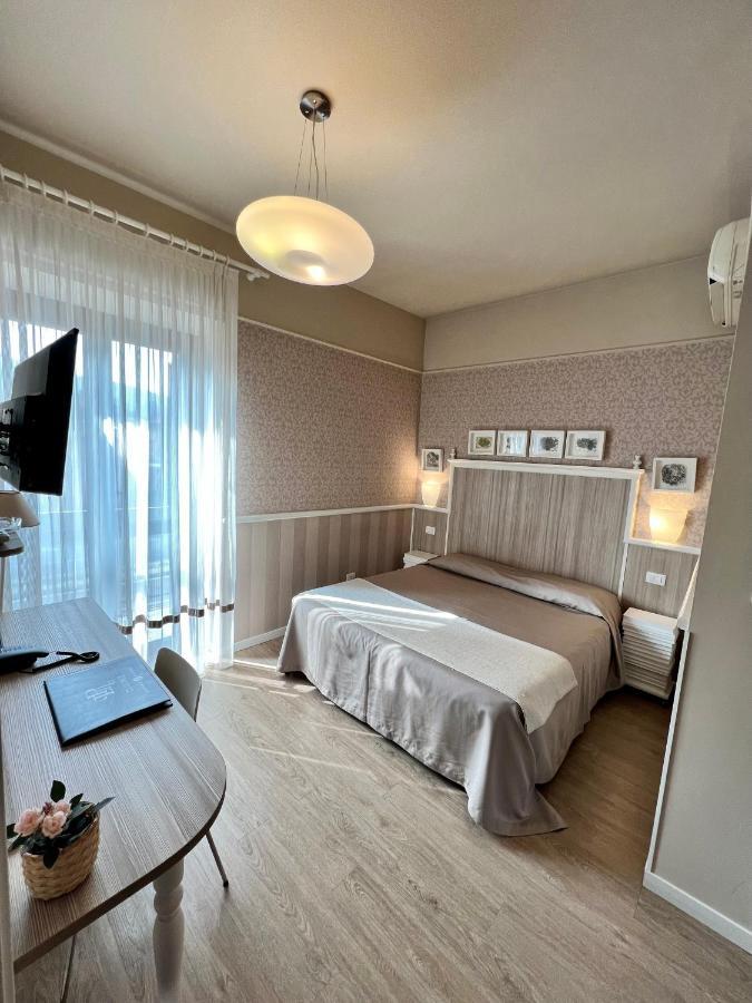 Hotel La Pace San Mauro Torinese Esterno foto
