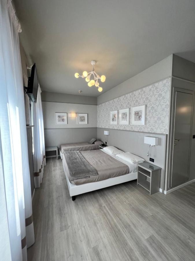 Hotel La Pace San Mauro Torinese Esterno foto