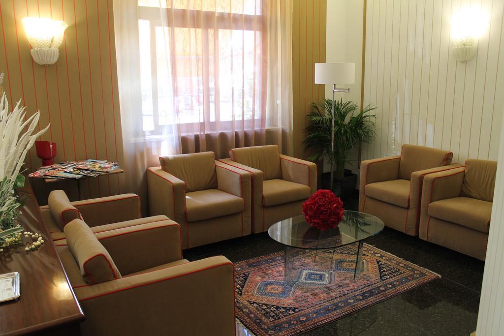 Hotel La Pace San Mauro Torinese Esterno foto