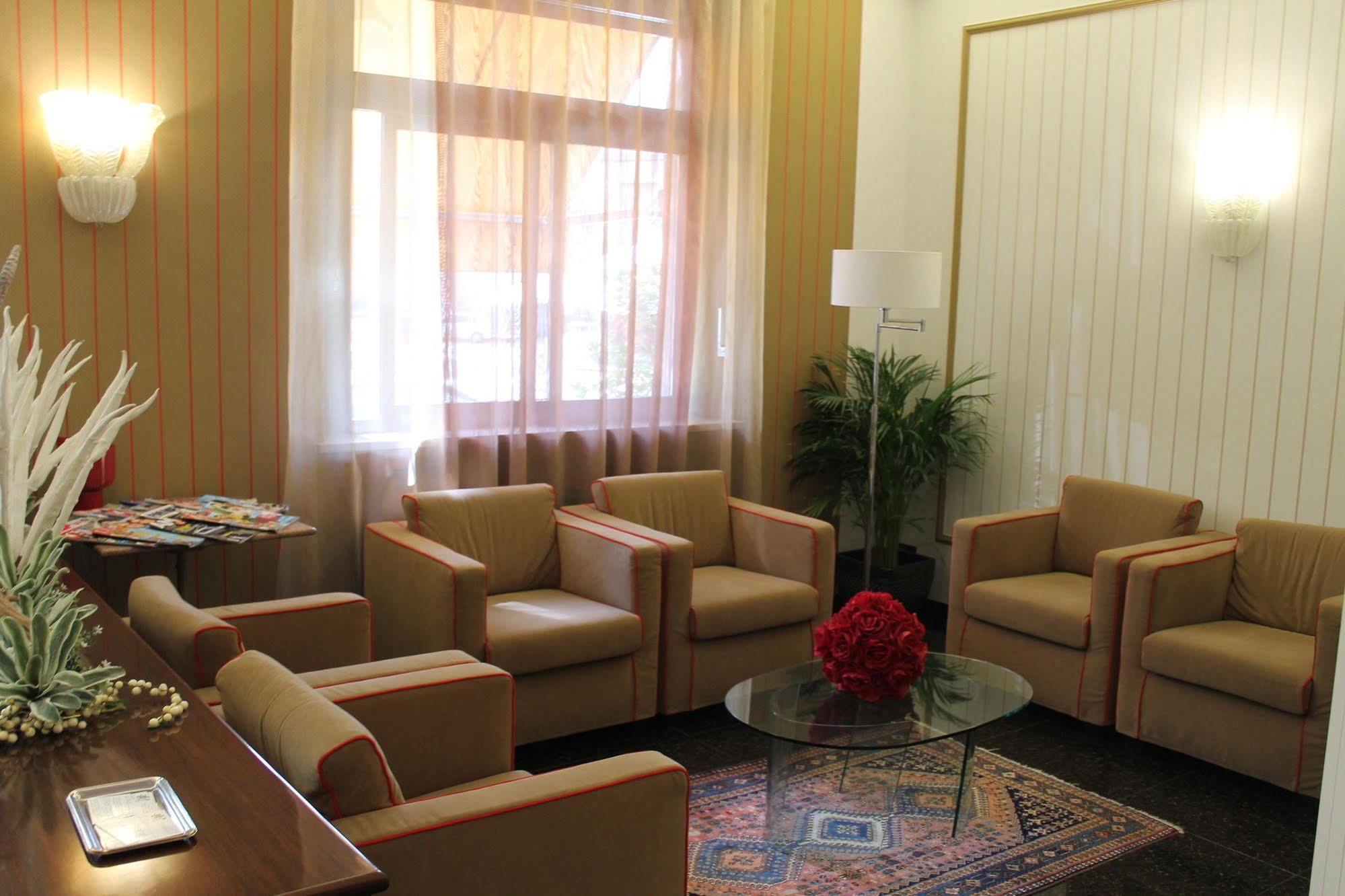 Hotel La Pace San Mauro Torinese Esterno foto
