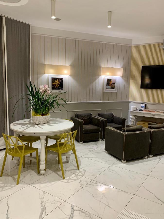 Hotel La Pace San Mauro Torinese Esterno foto