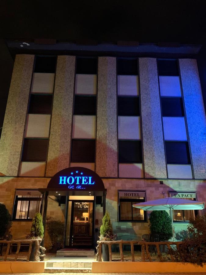 Hotel La Pace San Mauro Torinese Esterno foto